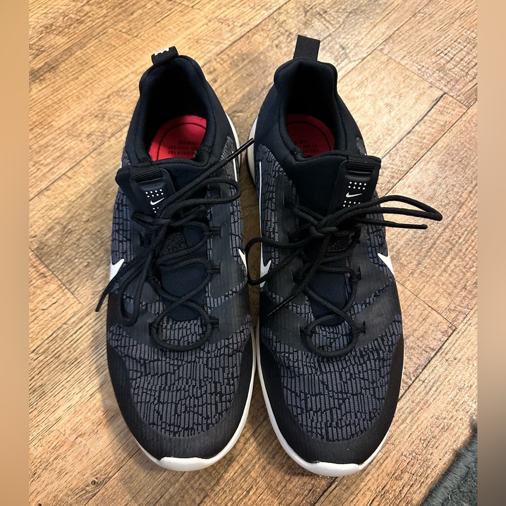 Women’s Nike CK Racer Lace Up black synthetic sneaker- size 8